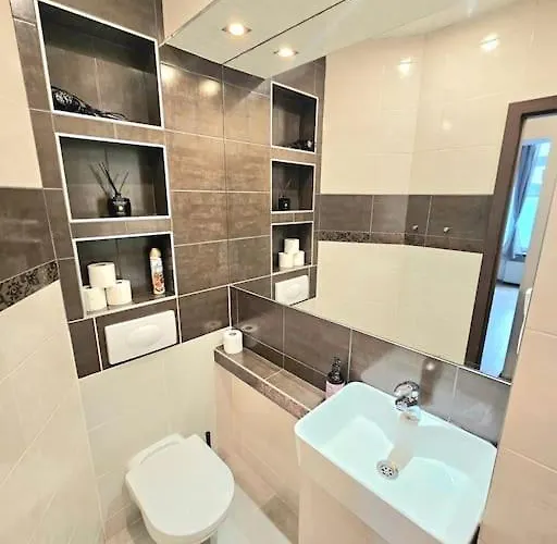 Piotrkowska 132, 80m2 وودج